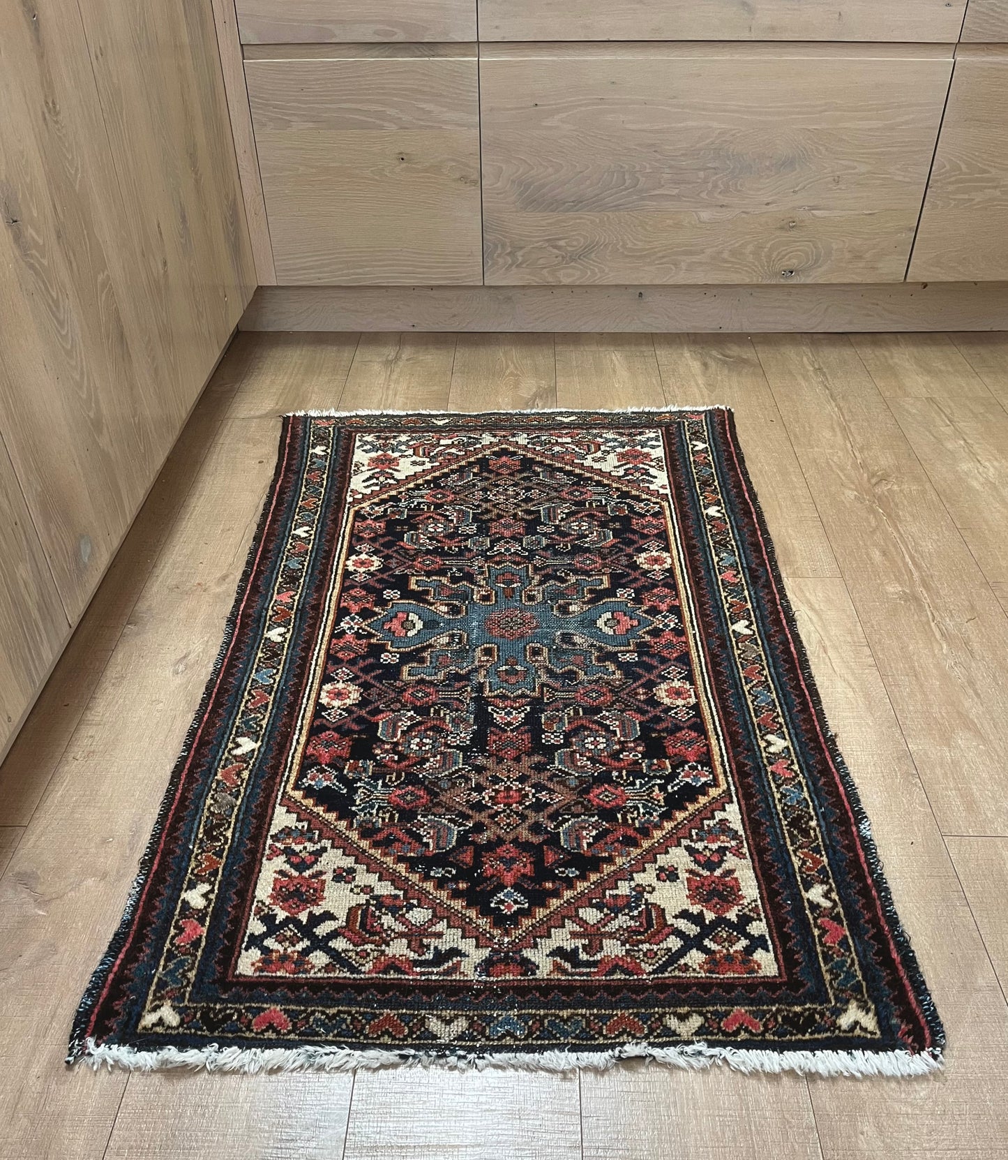 Lila Vintage Persian