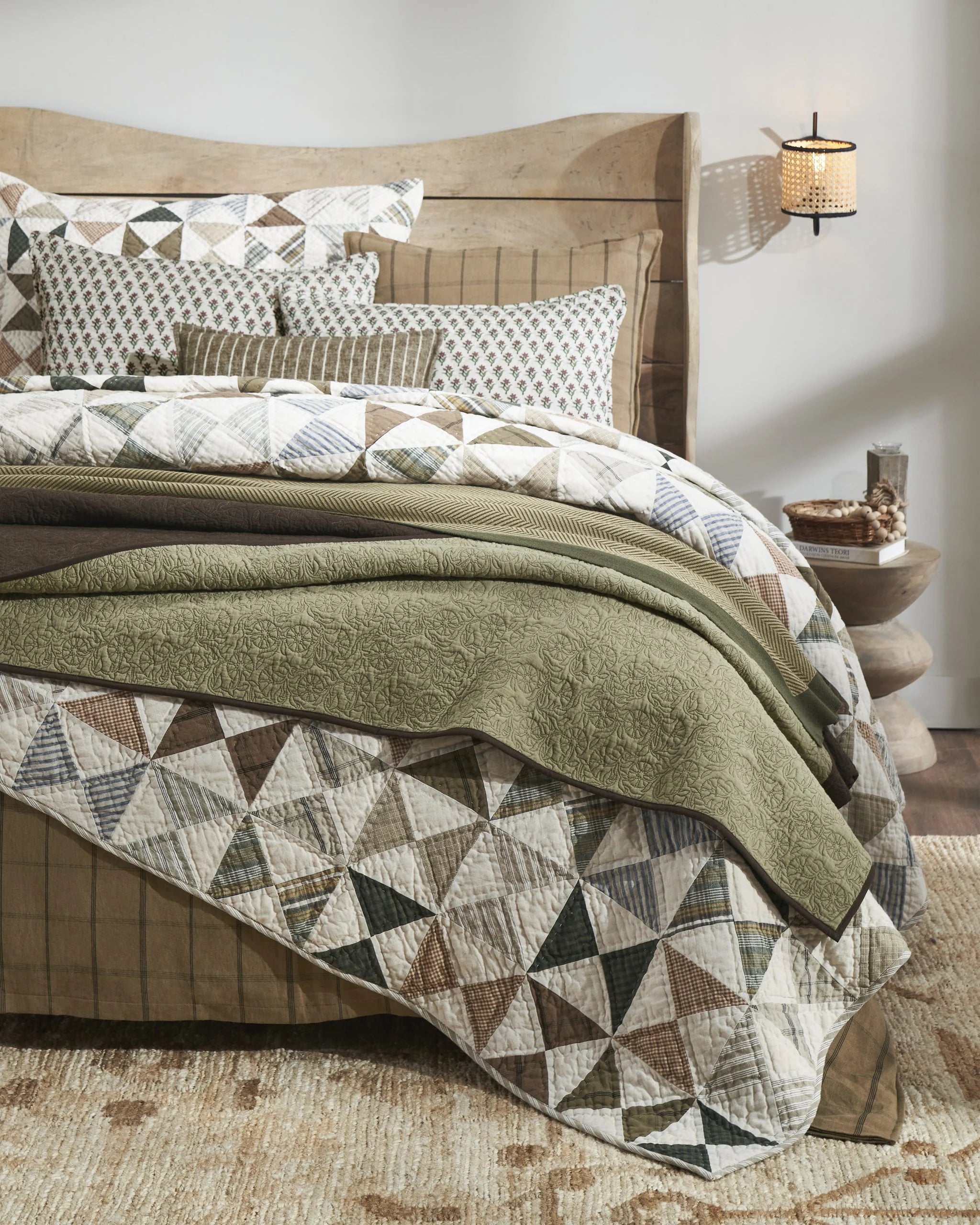 Caroline Quilt, Laurel/Tobacco