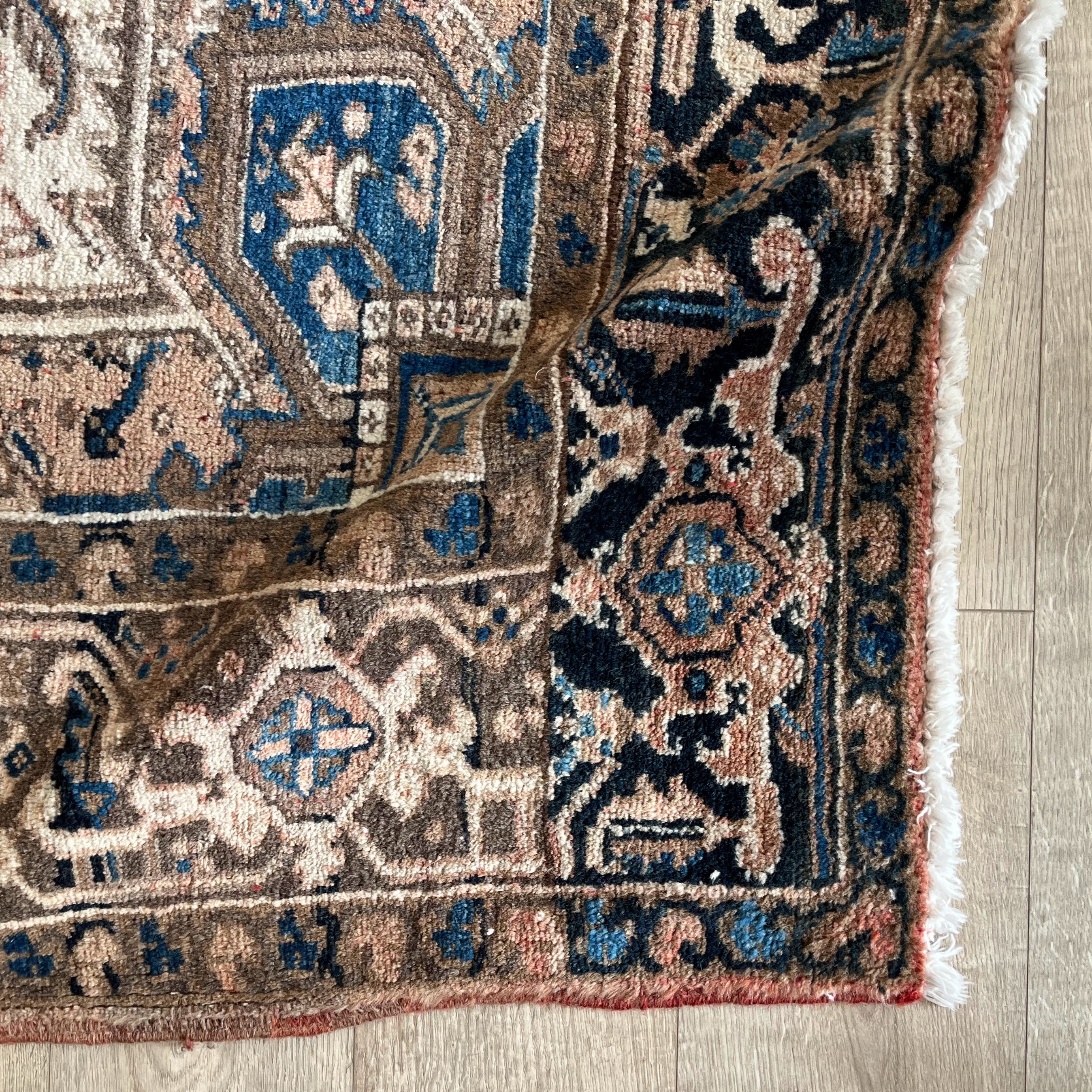 Mina Vintage Geometric Heriz Rug