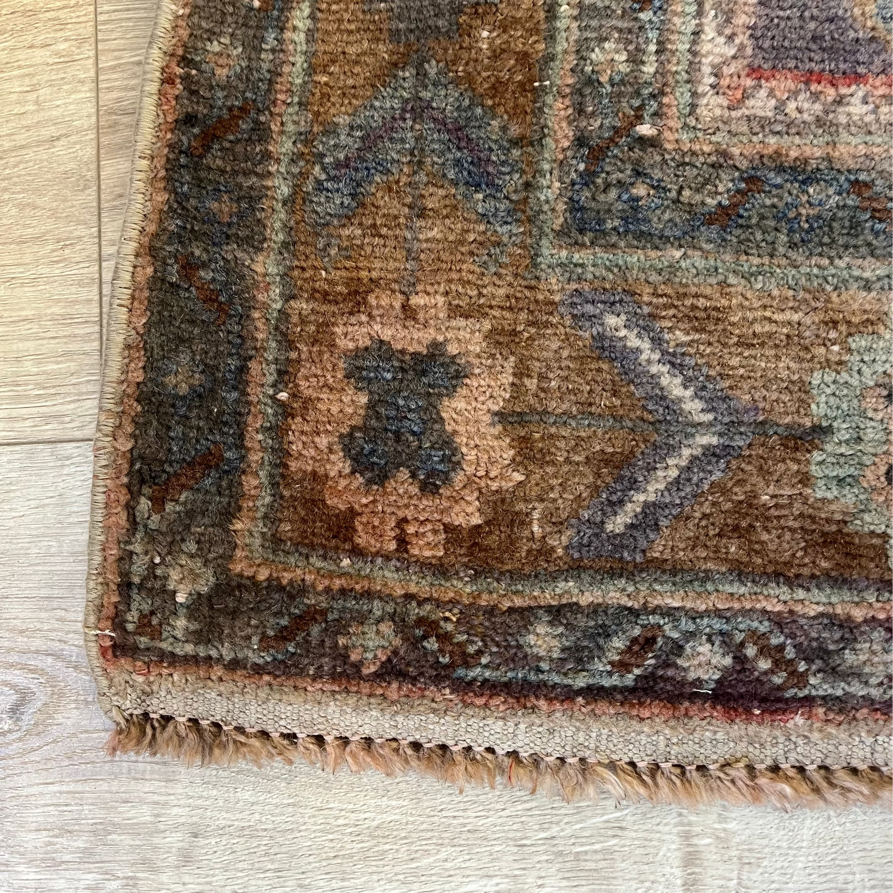 Arinna Vintage Muted Turkish Medallion Runner