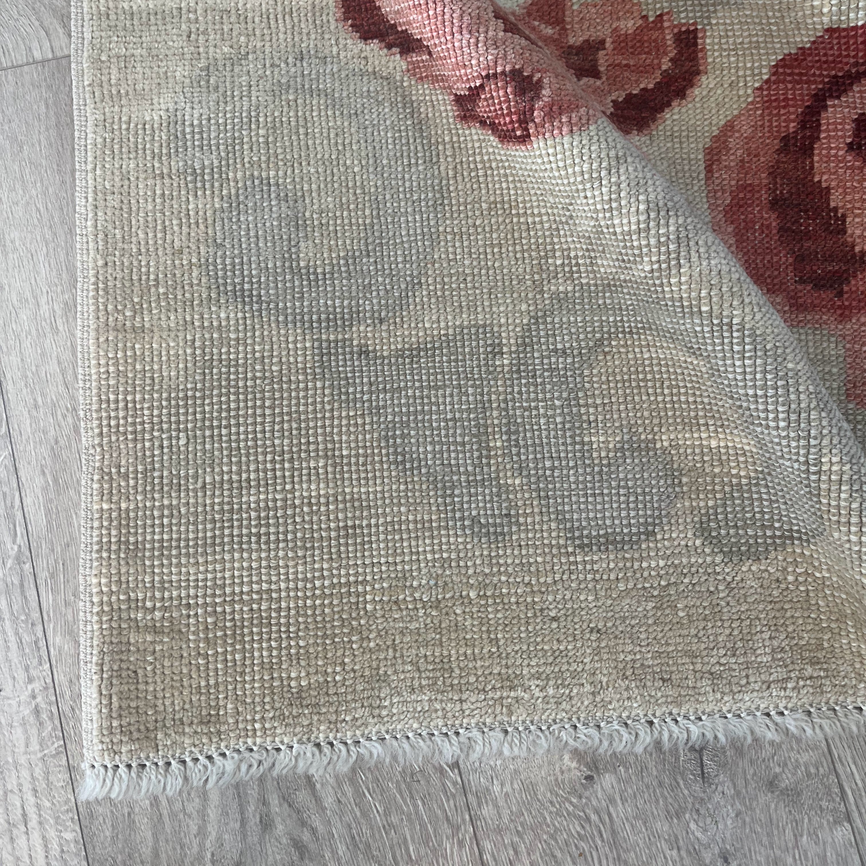 Buket Floral Beige Rug