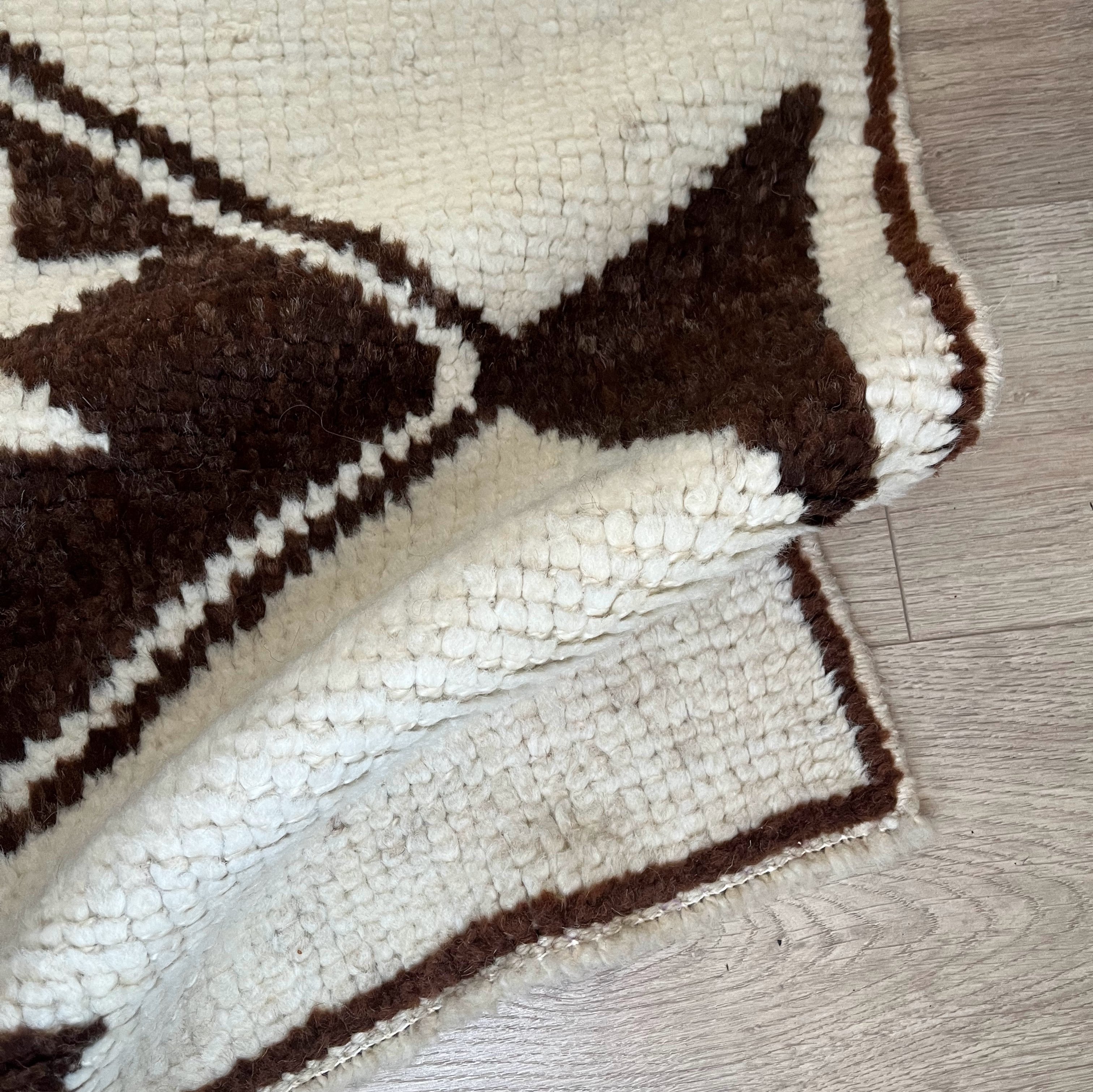 Mina Vintage Kurdish Runner