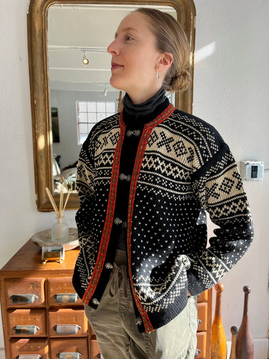 Vntg Norwegian Sweater