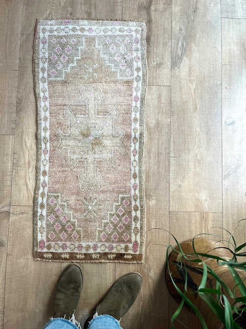 Mayli Vintage Mini Turkish Rug