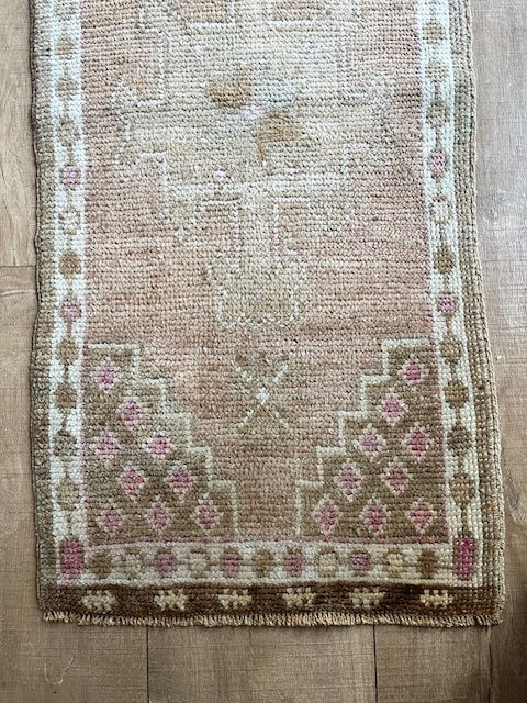 Mayli Vintage Mini Turkish Rug
