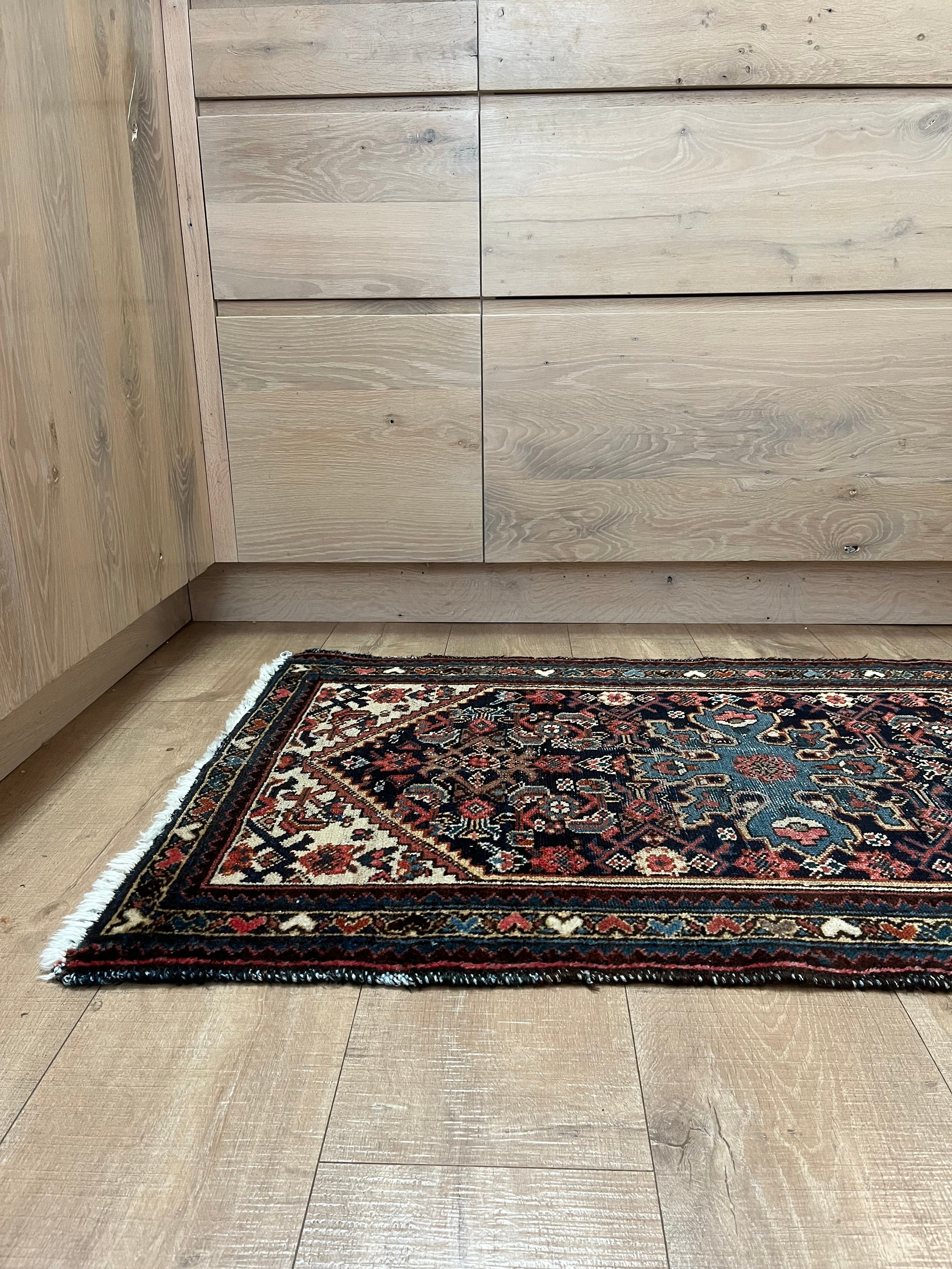 Lila Vintage Persian