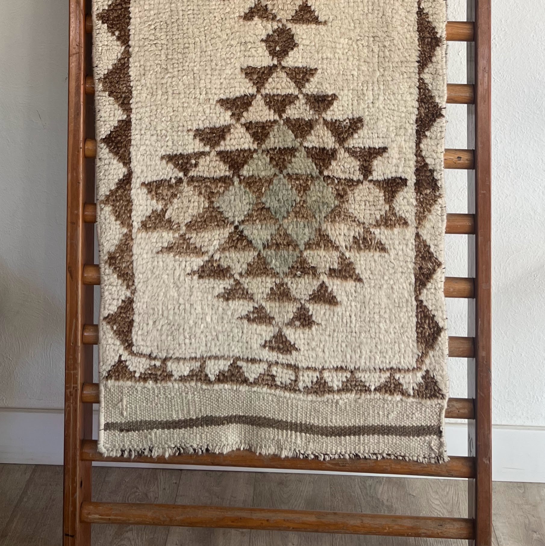 Cyra Vintage Herki Runner 2'8" x 11'1"