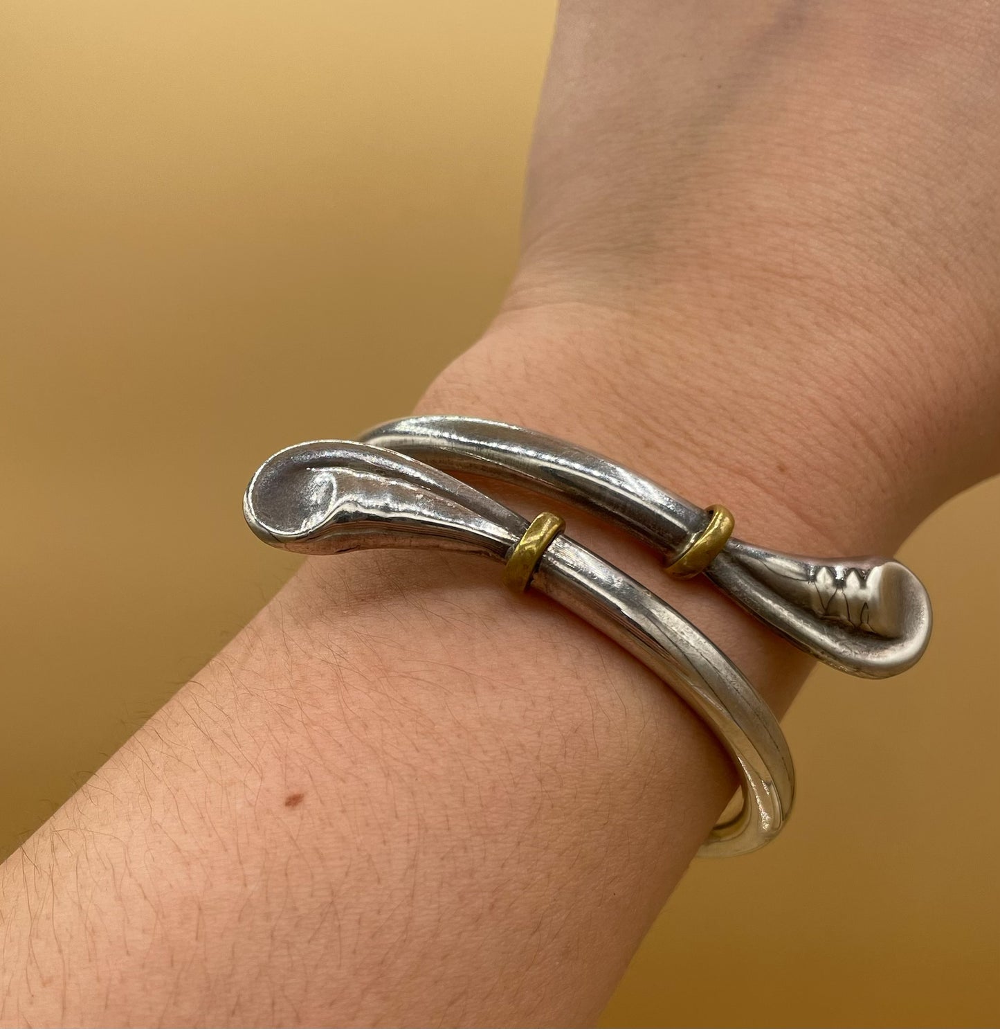 Vintage TAXCO Mexican Modernist Sterling Silver and Brass Bangle