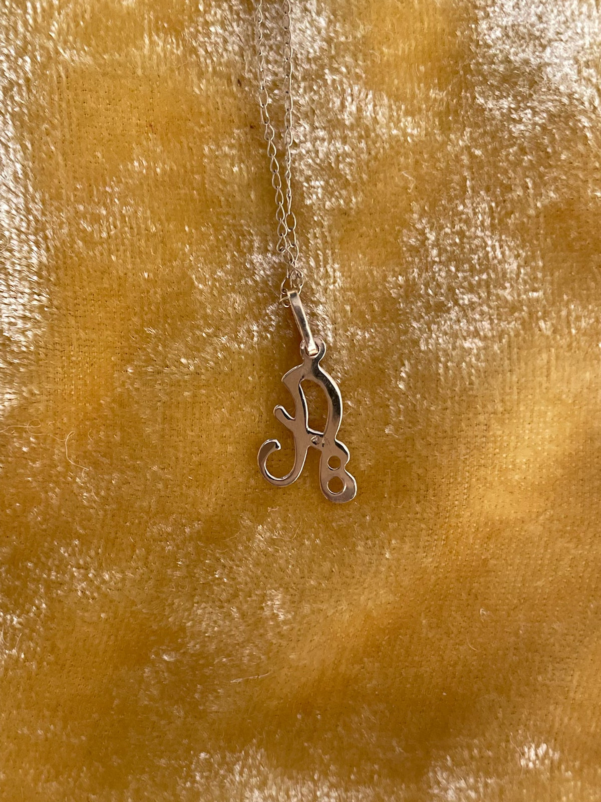 14k "A" Necklace w/Chain