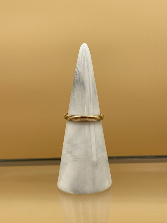 Vintage 14K Gold Ridged Band